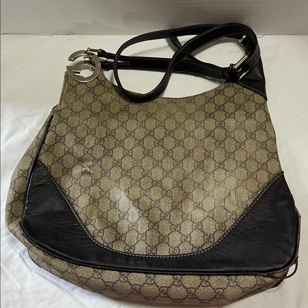 OVER-LOVED GUCCI SHOULDER BAG - PROJECT OR RESTORATION BAG - Picture 7 of 17